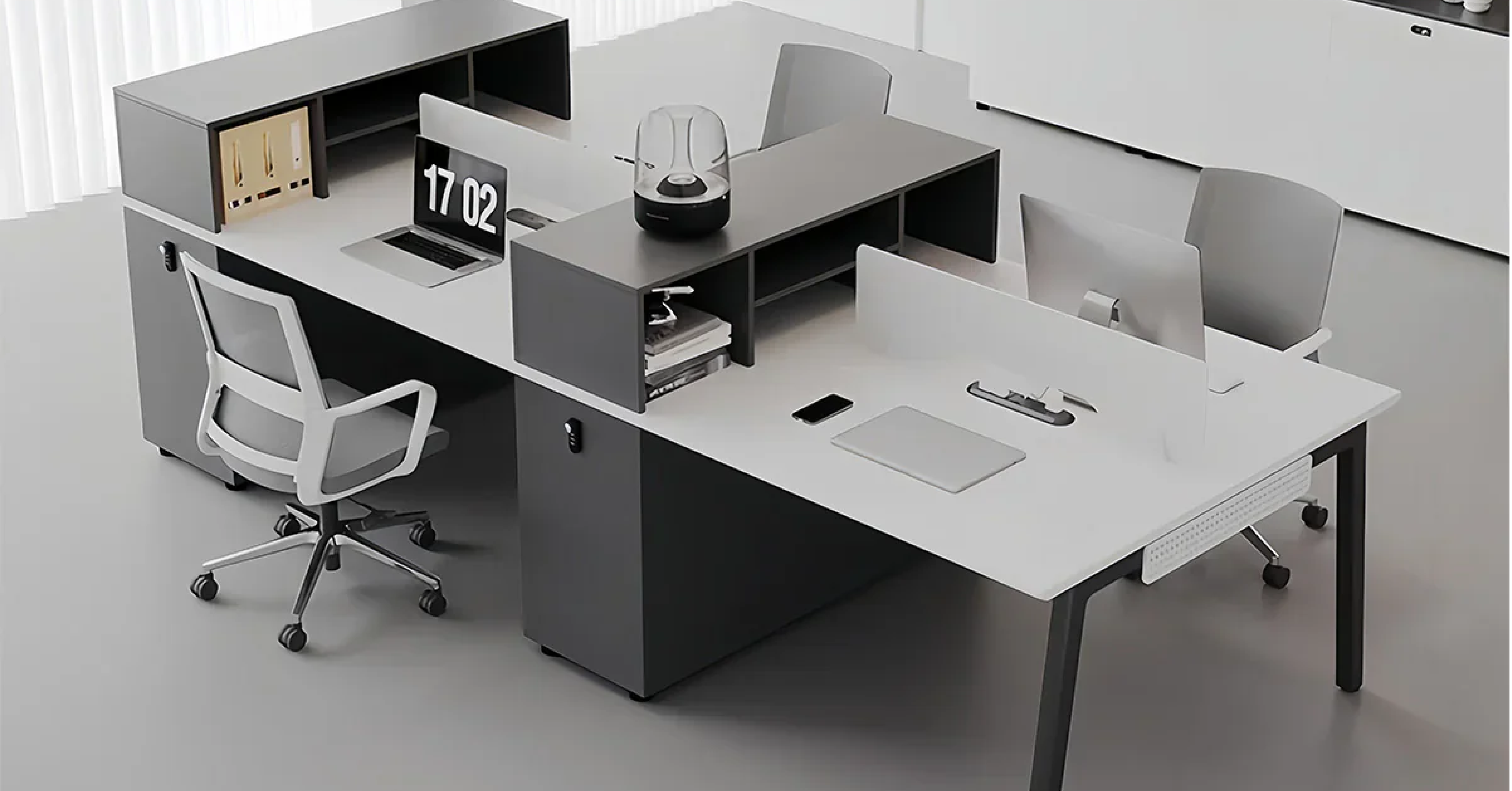 オフィスの主役はこれ!センスが光る収納力抜群のデスク